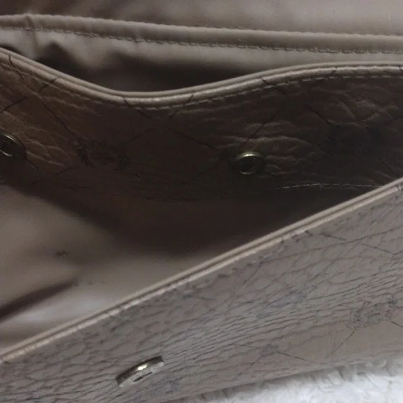 Sasson Beige Clutch Purse - Picture 9 of 11